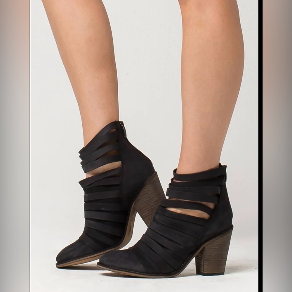 Free People Distressed Charcoal Leather Hybrid Heel Strappy Ankle Boots Size 37